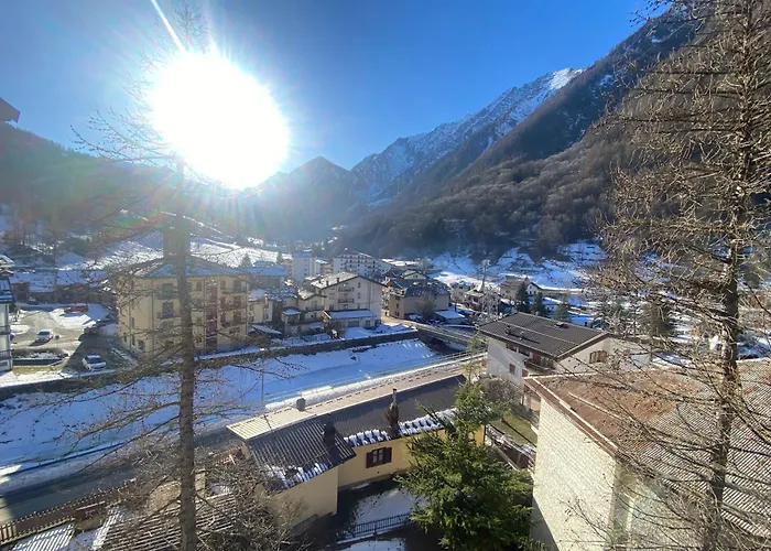 Lägenhet Delizioso Appartmento Tra Le Alpi