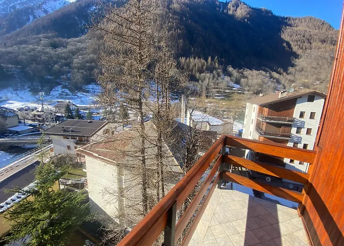 Lägenhet Delizioso Appartmento Tra Le Alpi Prali